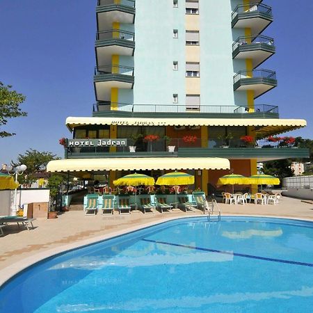 Hotel Jadran ลิโดดิเยโซโล ภายนอก รูปภาพ