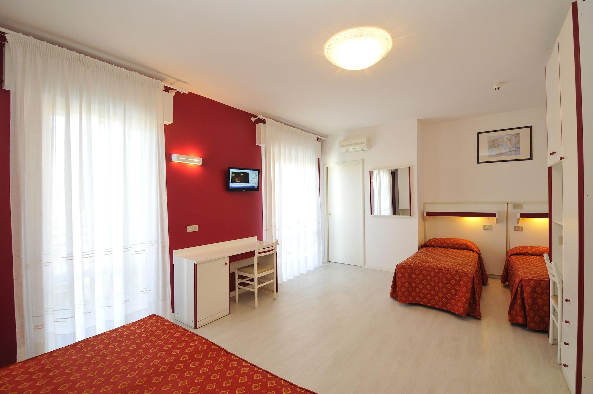 Hotel Jadran ลิโดดิเยโซโล ภายนอก รูปภาพ