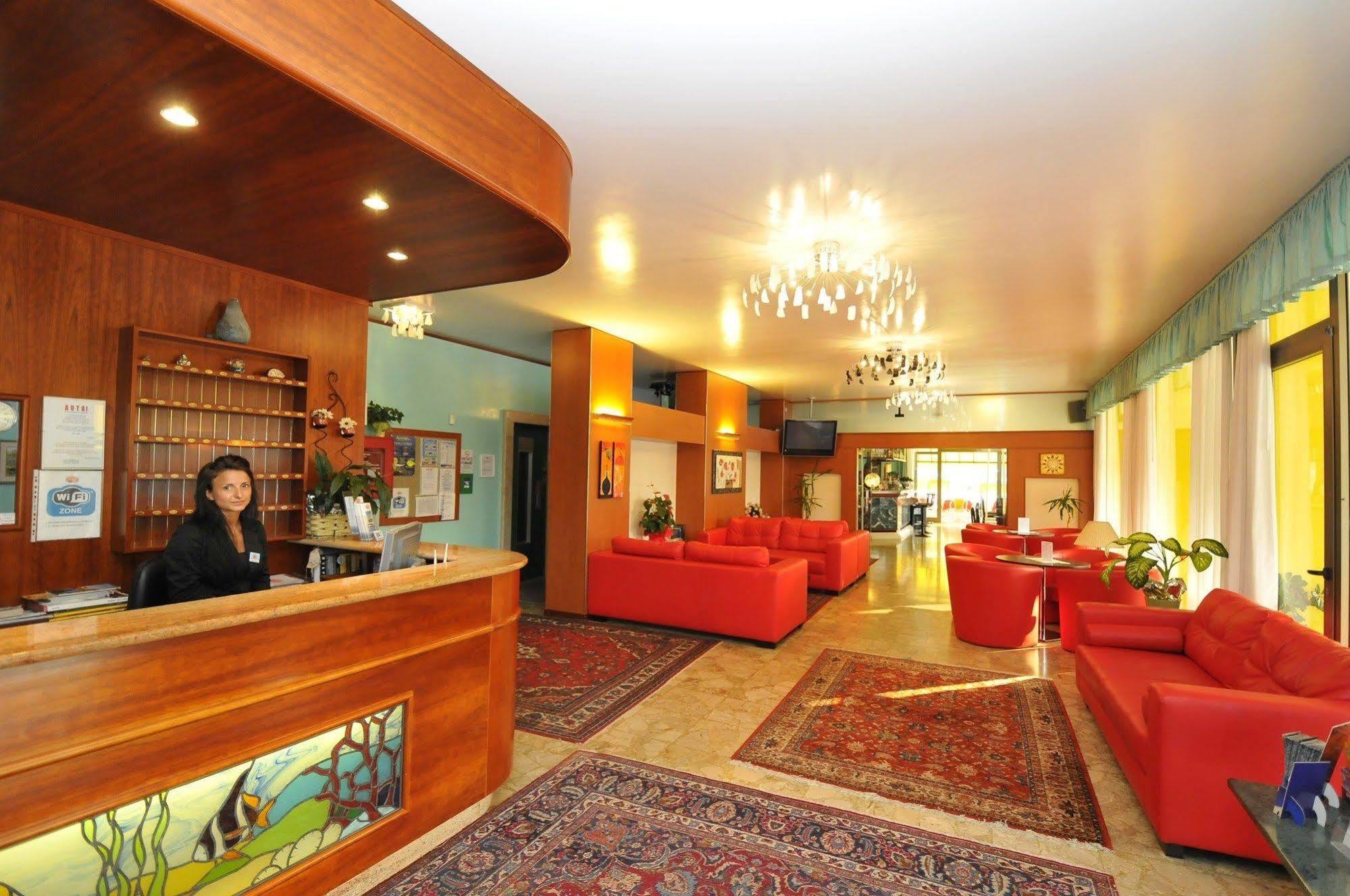 Hotel Jadran ลิโดดิเยโซโล ภายนอก รูปภาพ